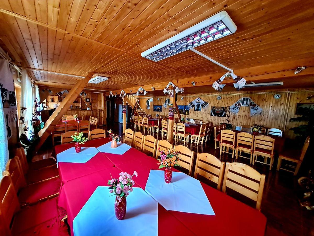 Pensiunea Sanziana Hotell Oradea Eksteriør bilde