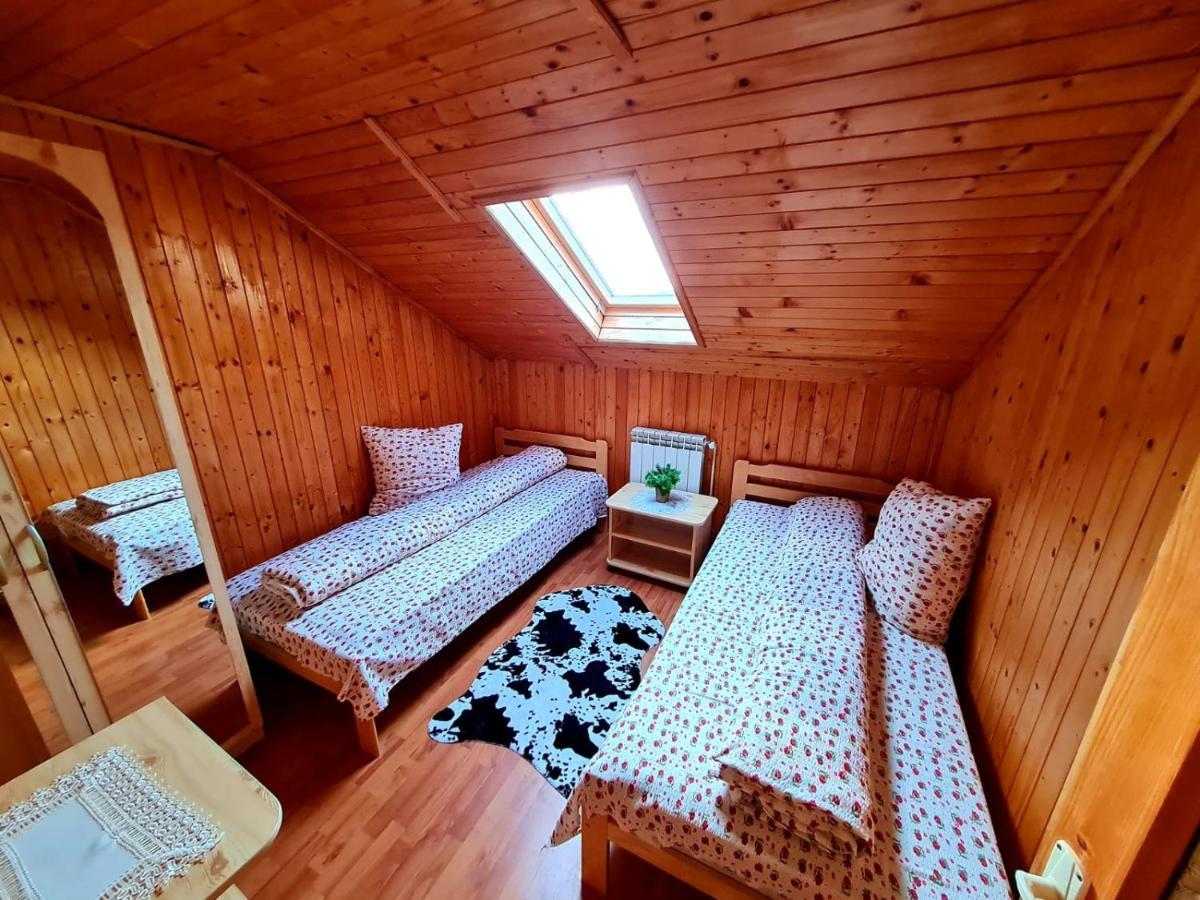 Pensiunea Sanziana Hotell Oradea Eksteriør bilde