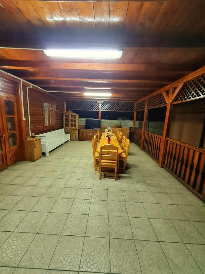 Pensiunea Sanziana Hotell Oradea Eksteriør bilde